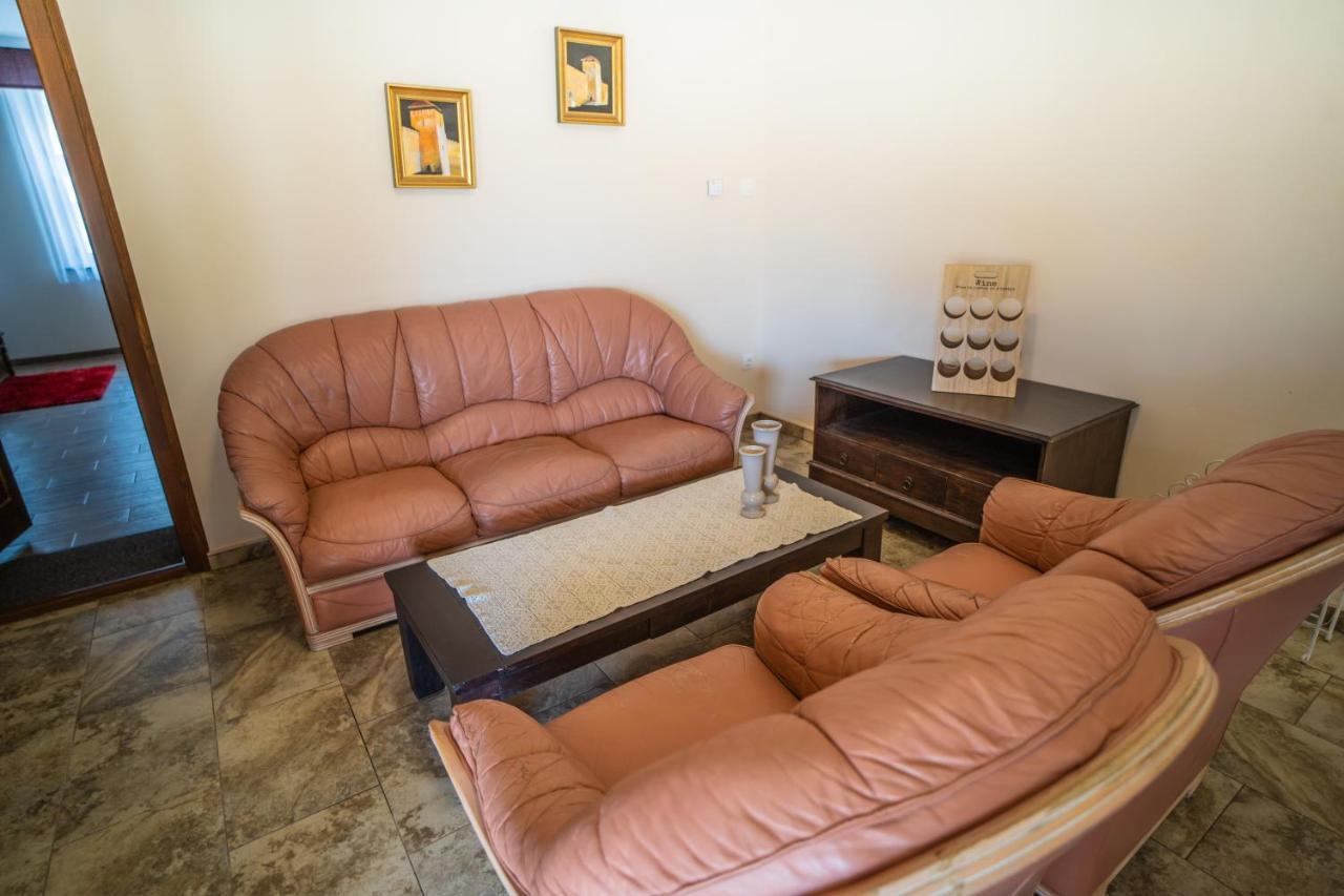 Toscana Apartman Дьюла Экстерьер фото