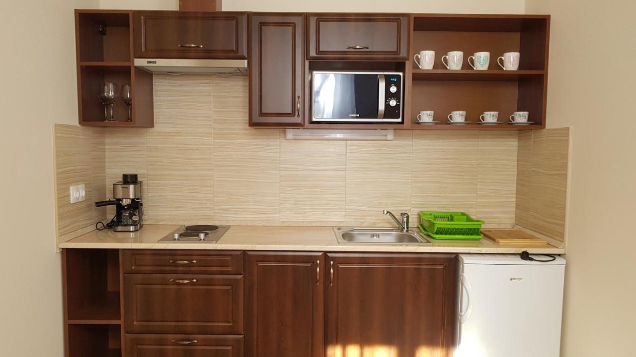 Toscana Apartman Дьюла Экстерьер фото
