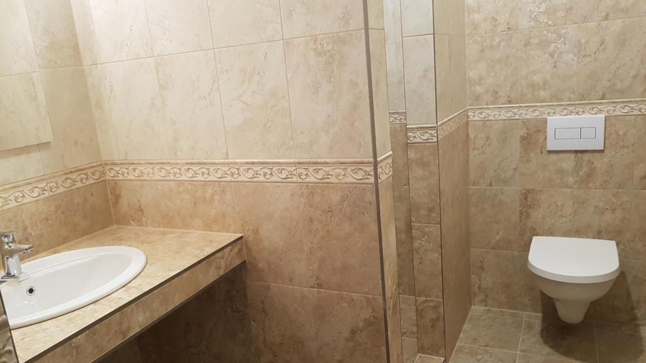 Toscana Apartman Дьюла Экстерьер фото