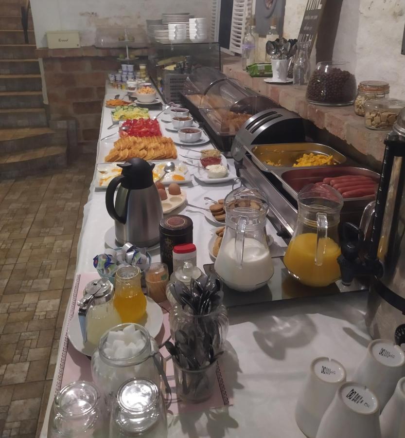 Toscana Apartman Дьюла Экстерьер фото